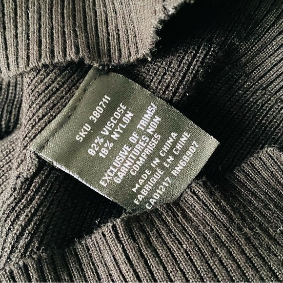 Sweetheart Knit Top - Picture 5 of 11